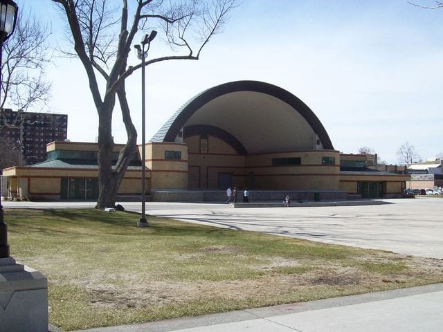 Victoria Park bandshell, London, Ontario